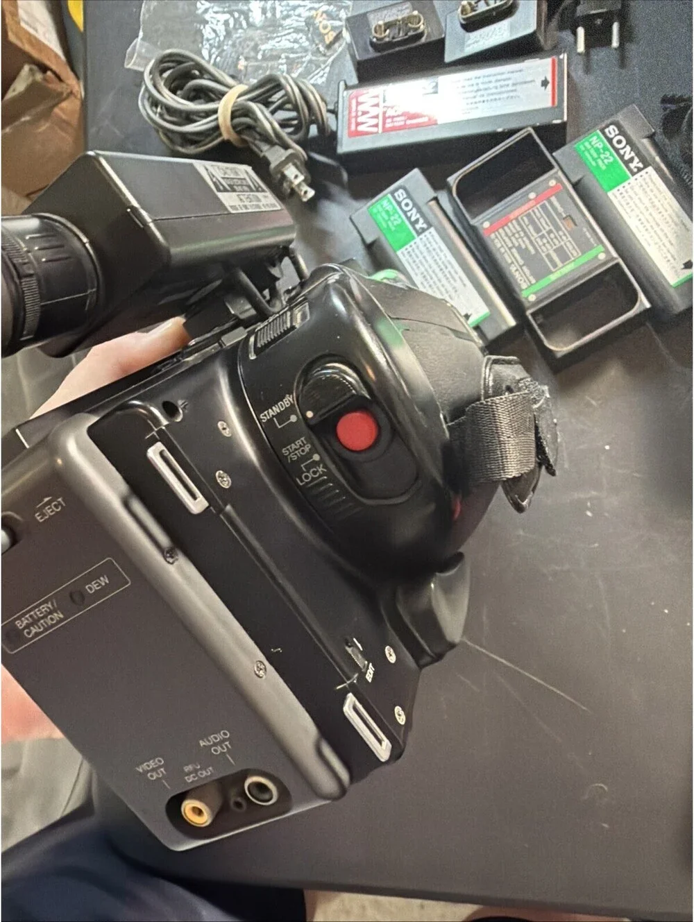Vintage Sony CCD-V5 Video 8 Camcorder – Complete Original Kit – For Parts/Repair